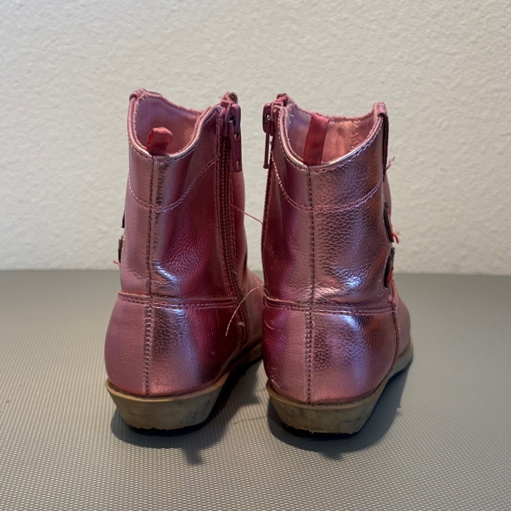 Old Navy Pink Kids Boots with Heart Design - Picture 4 of 5